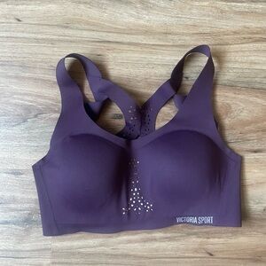 Victoria Sport Purple Sports Bra Size 32C